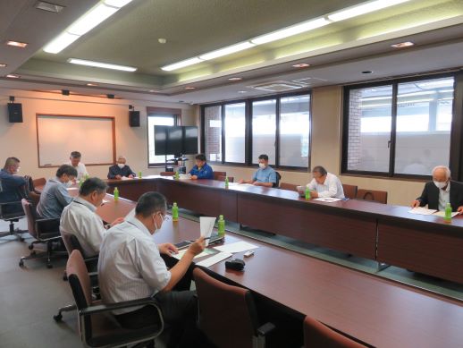 法規税制委員会が開催されました
