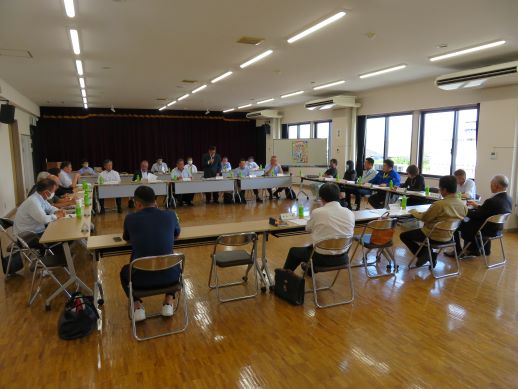 理事会が開催されました