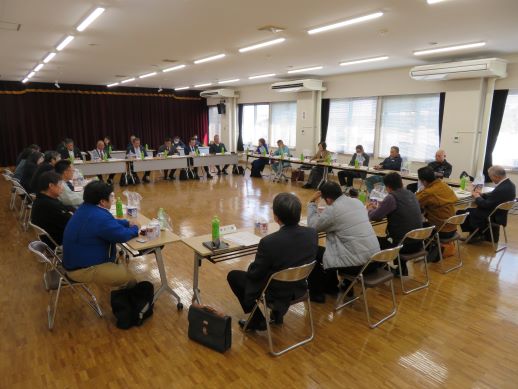 理事会が開催されました